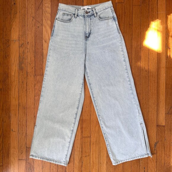 Urban Revivo Women's High Rise Light Wash Wide Leg Jeans, Size 6 - Picture 2 of 9